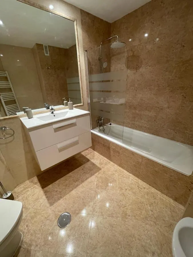 Apartment Arizonica Suites Chamartin Madrid Spain