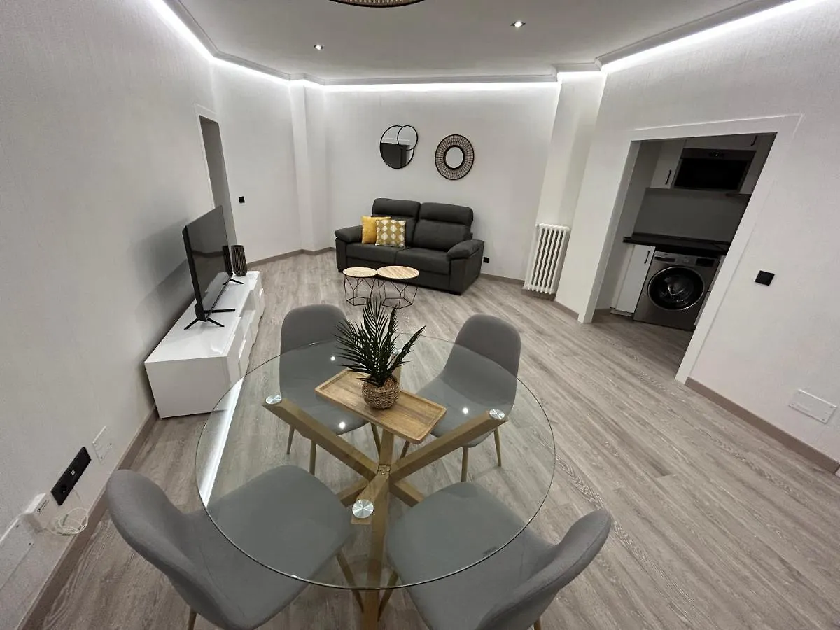 Arizonica Suites Chamartin Madrid Apartment